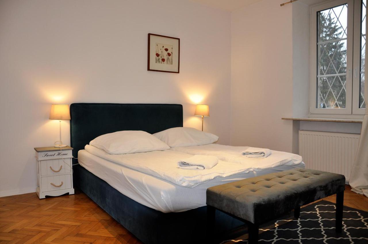 Prudentia Apartments Brzozowa Varsovia Exterior foto